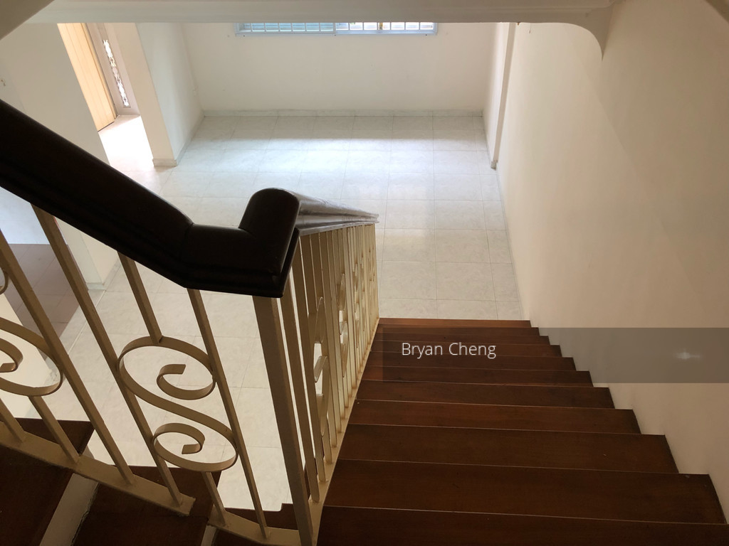 Blk 322 Serangoon Avenue 3 (Serangoon), HDB Executive #198095192